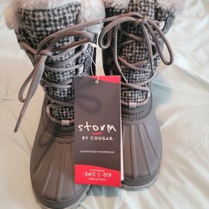 NWT Storm by Cougar Boots